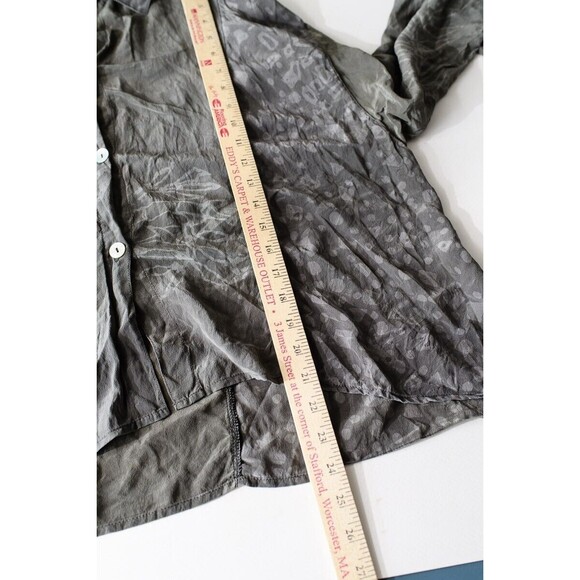 Exotic 100% Silk Green button down Shirt floral animal print details one size - Picture 6 of 6